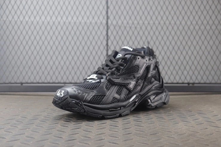 발렌시아가 러너 7 블랙 스니커즈