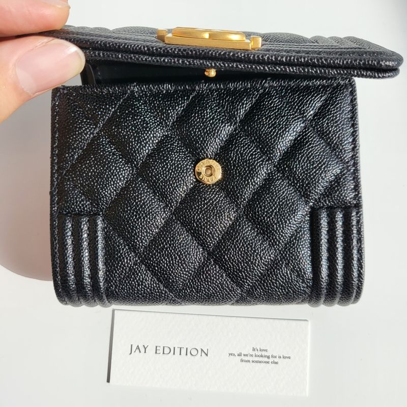 샤넬 보이 반지갑