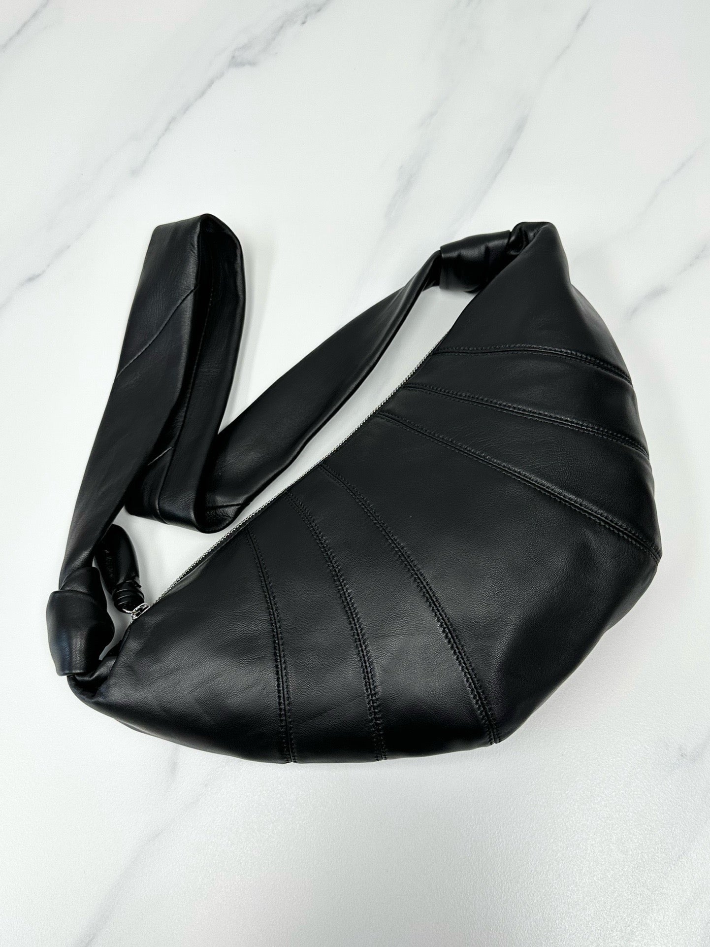 해외재고) 르메르 범백 미디움 램스킨 / 블랙