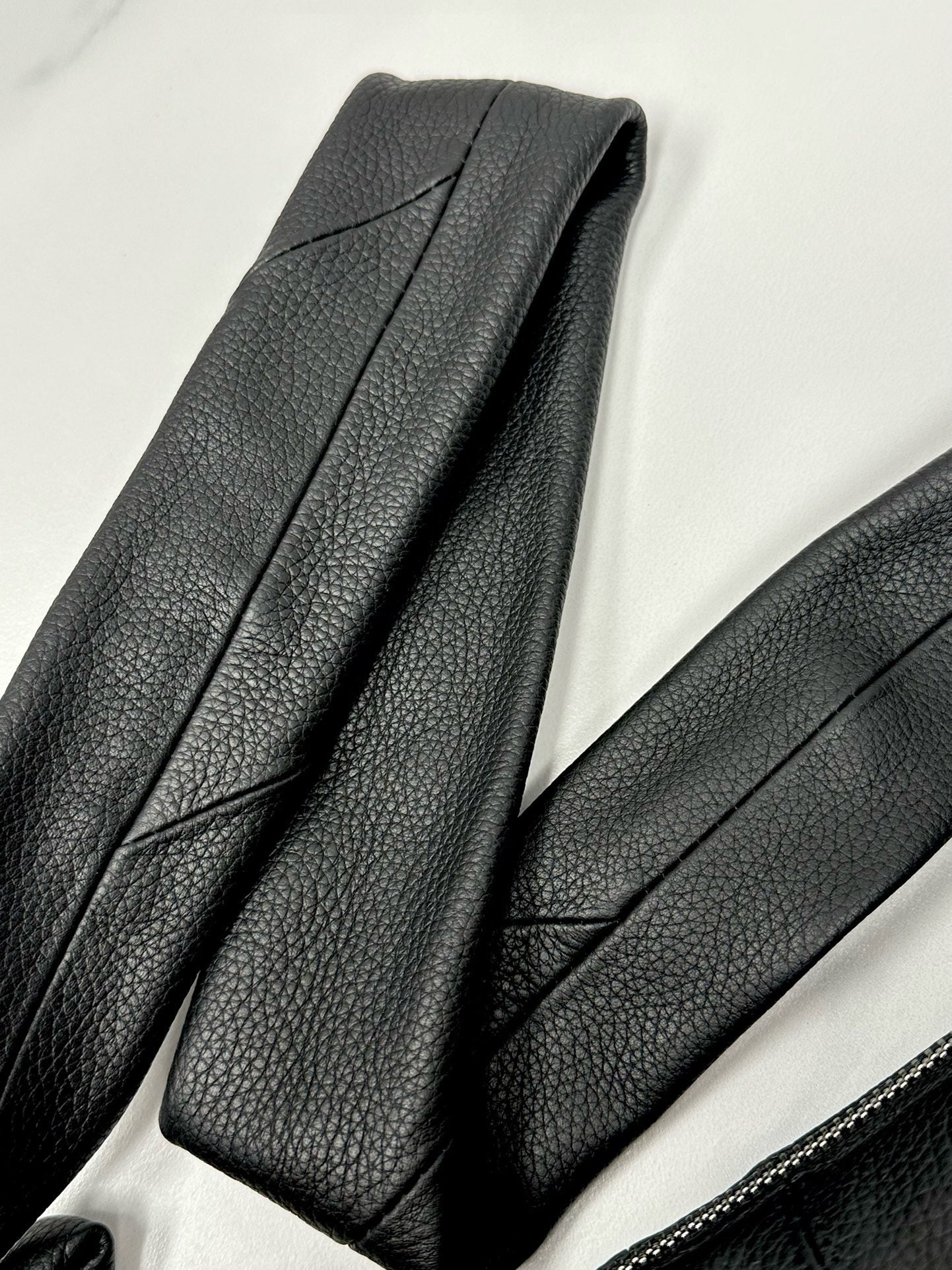 해외재고) 르메르 범백 미디움 그레인 / 블랙