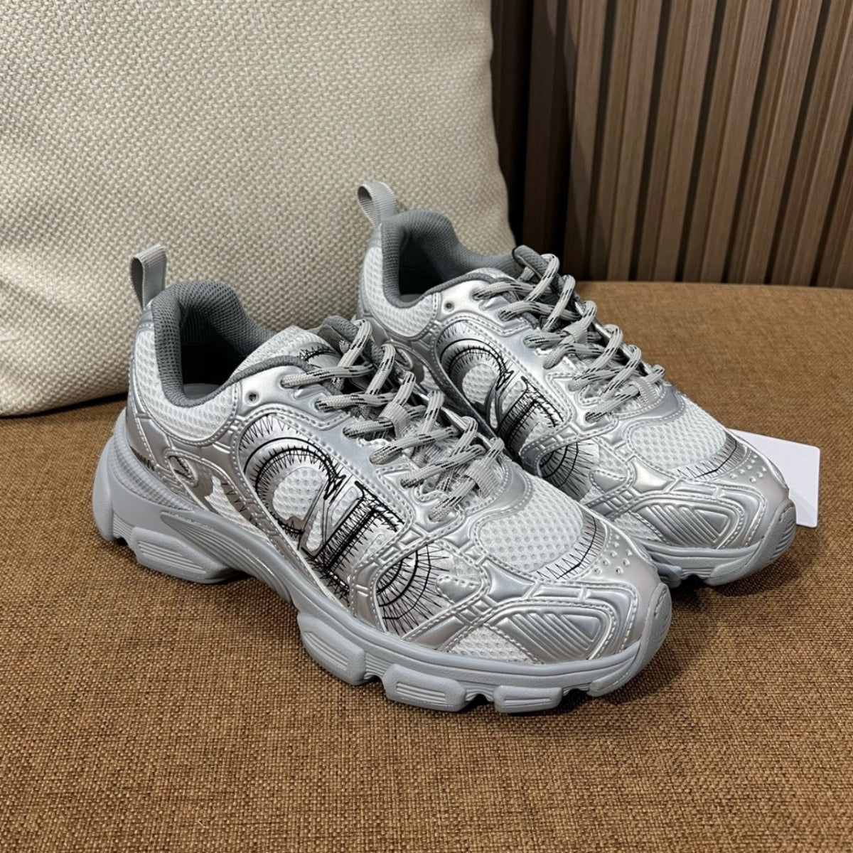 디올 크로노 스니커즈 실버