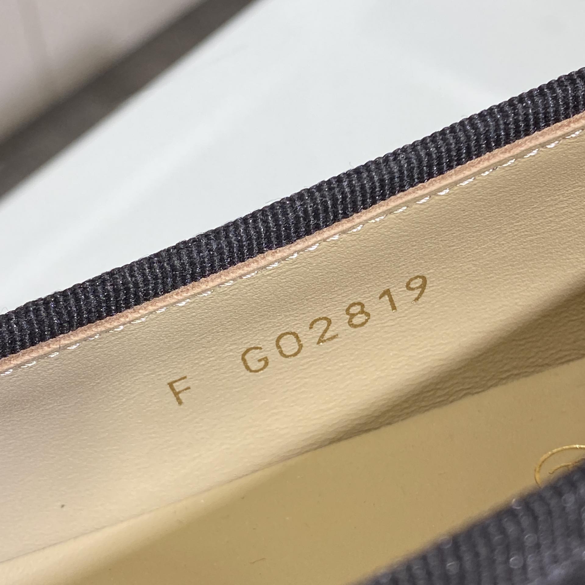 국내) 샤넬 발레리나 플랫 / 블랙 (앞코 페이던트) < 36 1개 / 37 1개 / 38 1개 >