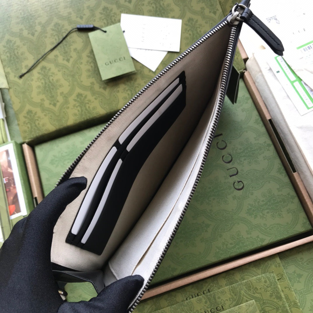 구찌 슈프림 스네이크 클러치