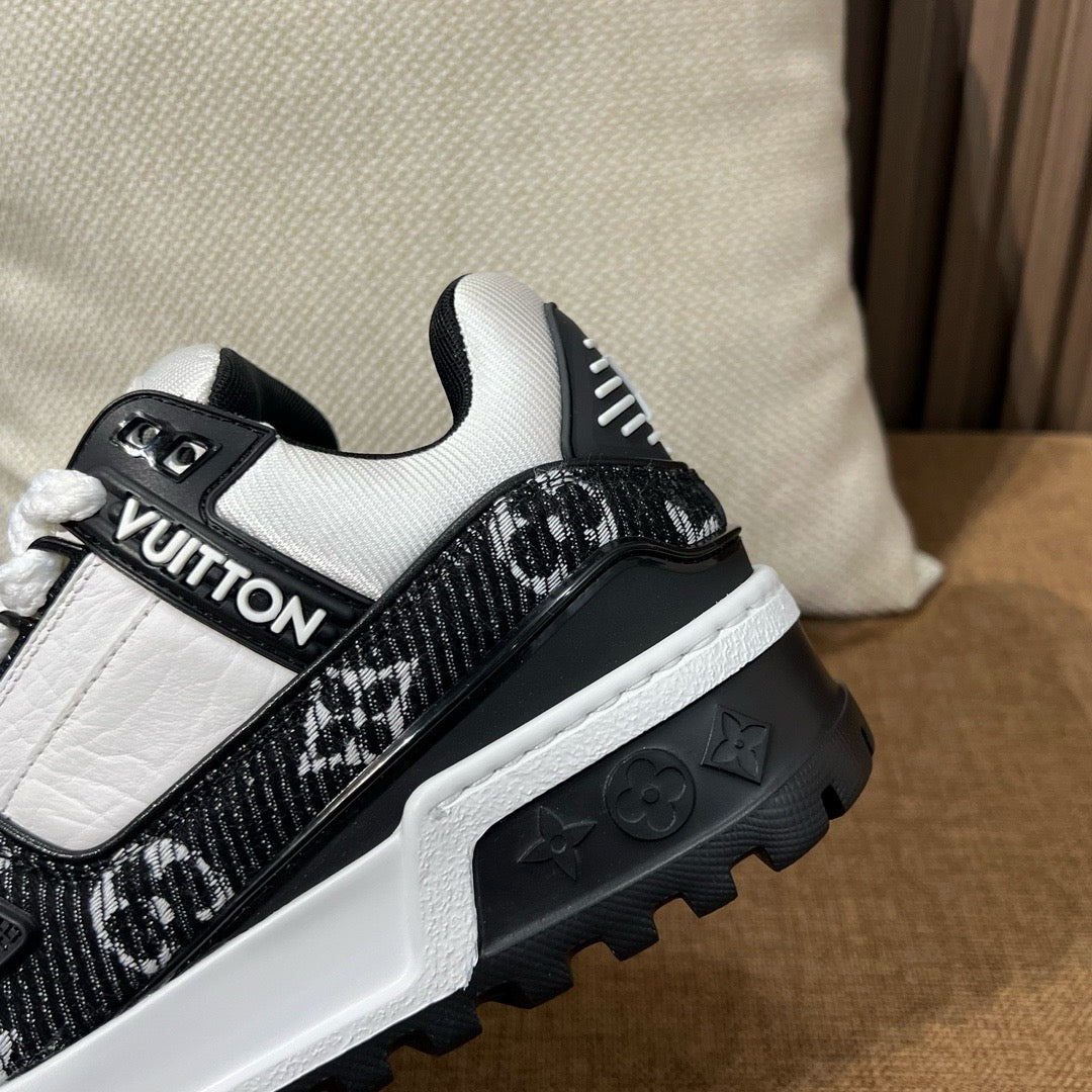 루이비통 LV 트레이너 맥시 스니커즈 모노그램