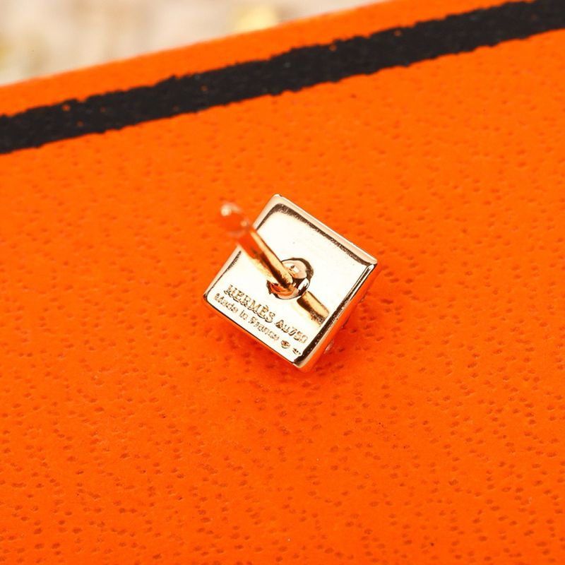 에르메스 Clou d'H earrings