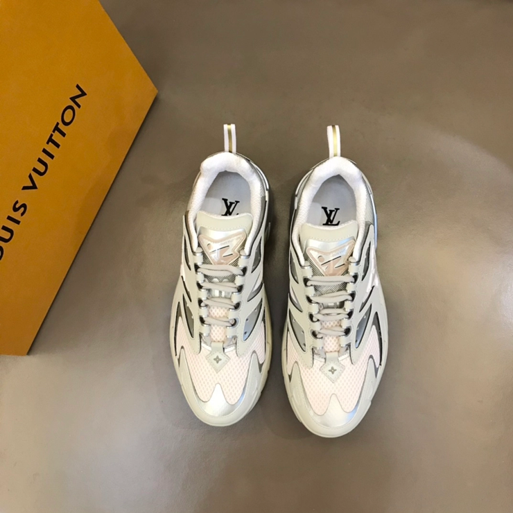 루이비통 러너 태틱 스니커즈