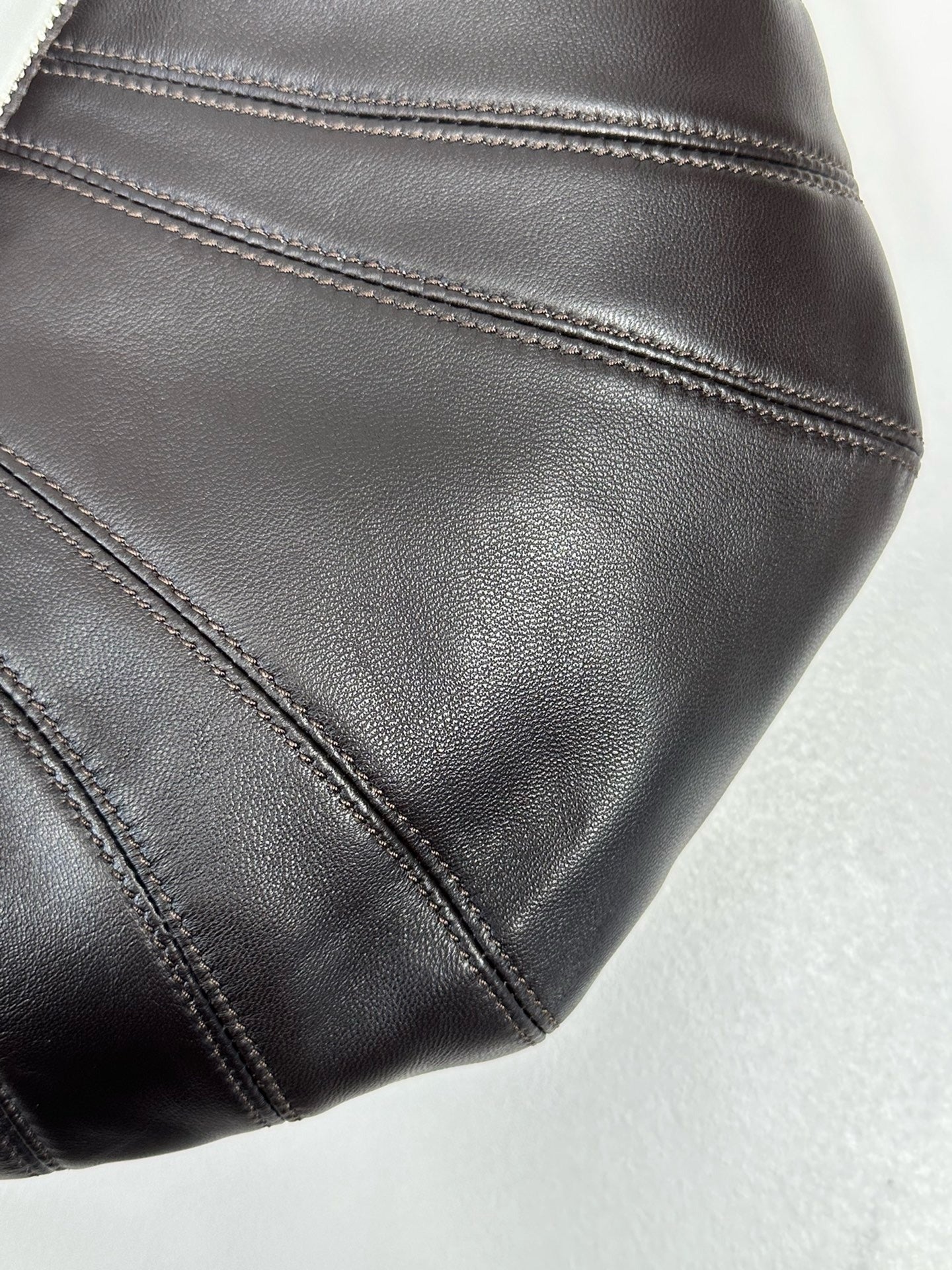 해외재고) 르메르 범백 스몰 램스킨 / 다크브라운