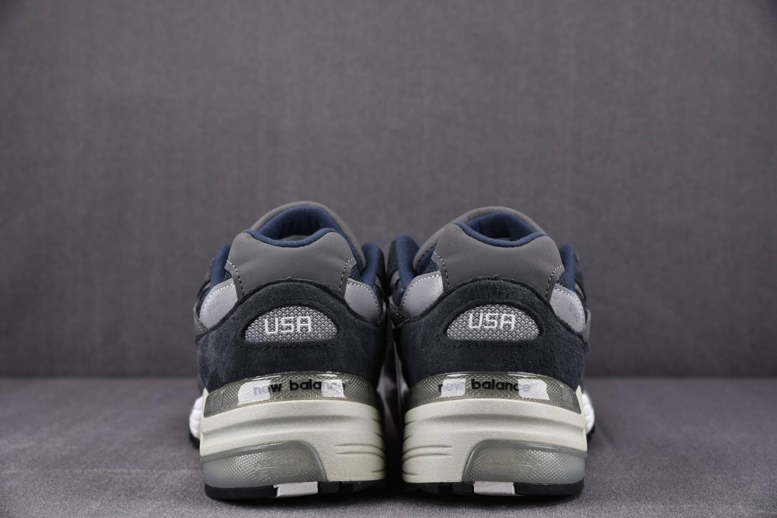 뉴발란스 992 메이드 인 USA 네이비