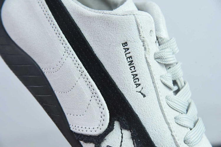 발렌시아가 x 푸마 스피드캣 스웨이드 화이트 블랙