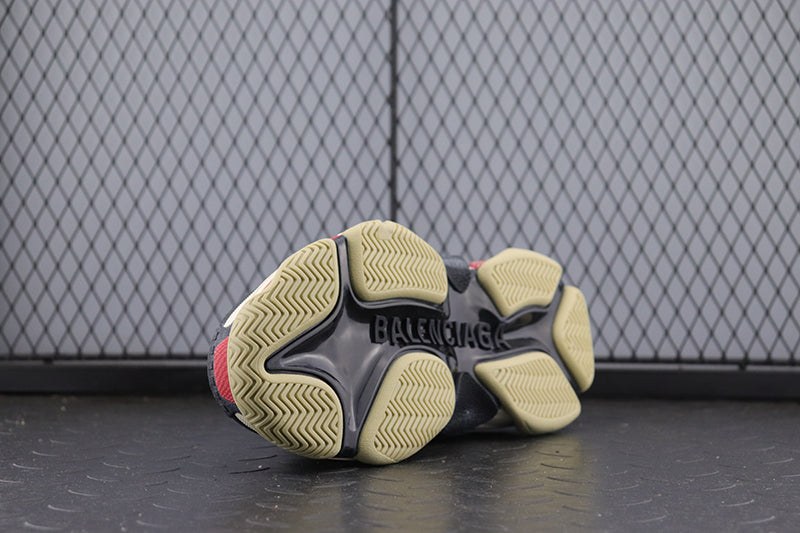 발렌시아가 트리플S 트레이너 블랙/화이트/레드