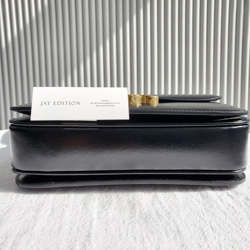 셀린느 트리옹프 숄더백 미디움