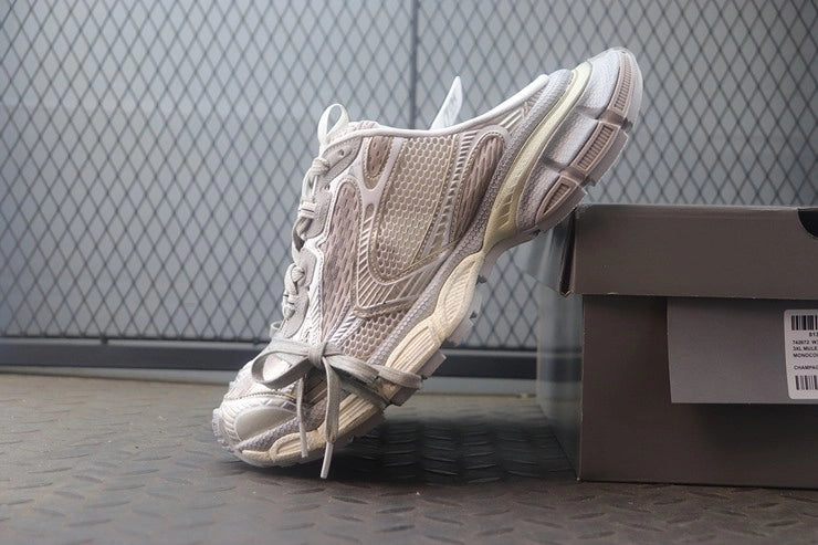 발렌시아가 3XL 베이지 뮬 스니커즈