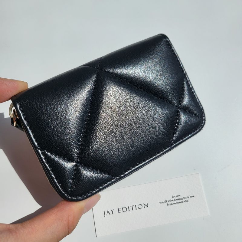 샤넬 19 지퍼 반지갑