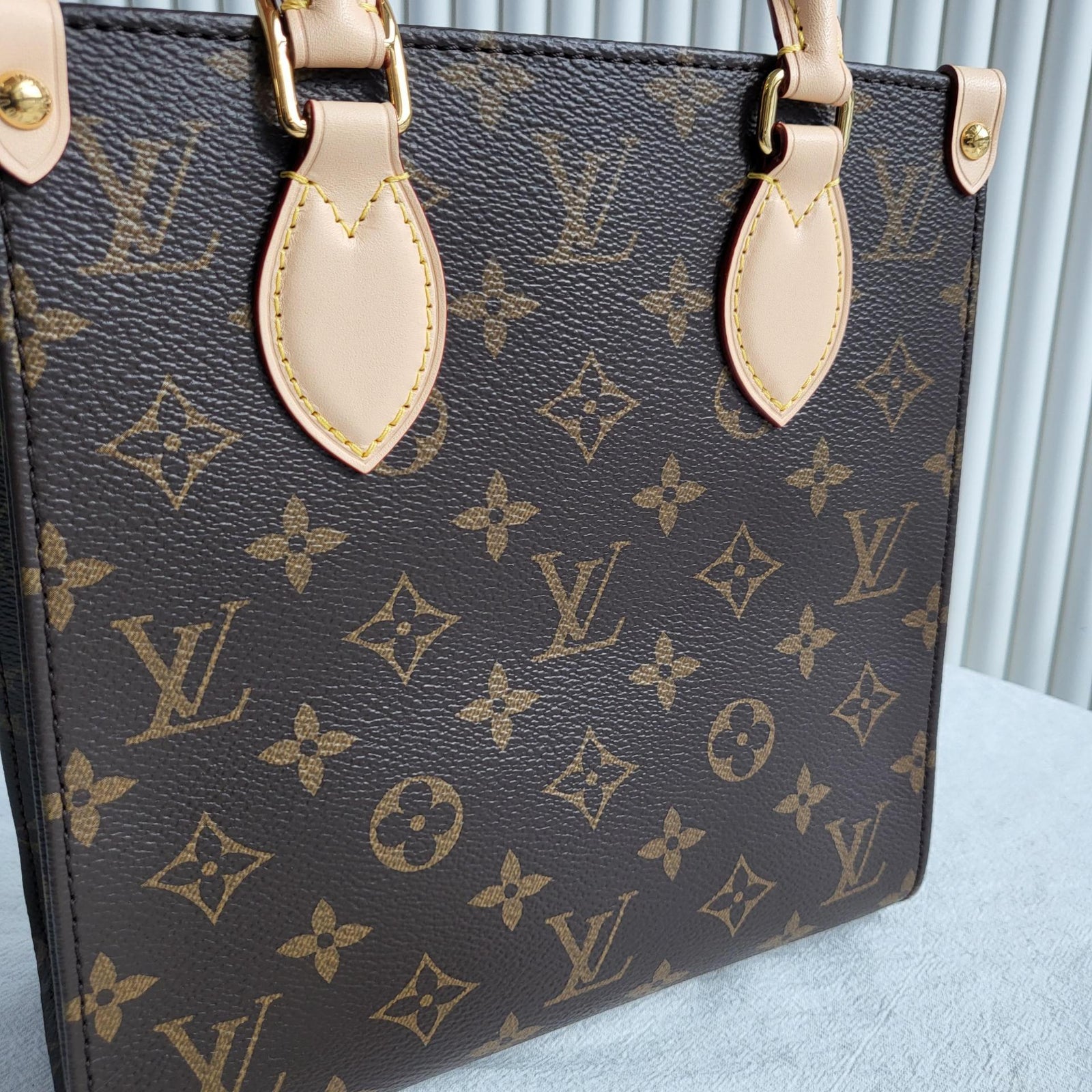 루이비통 삭플라 BB