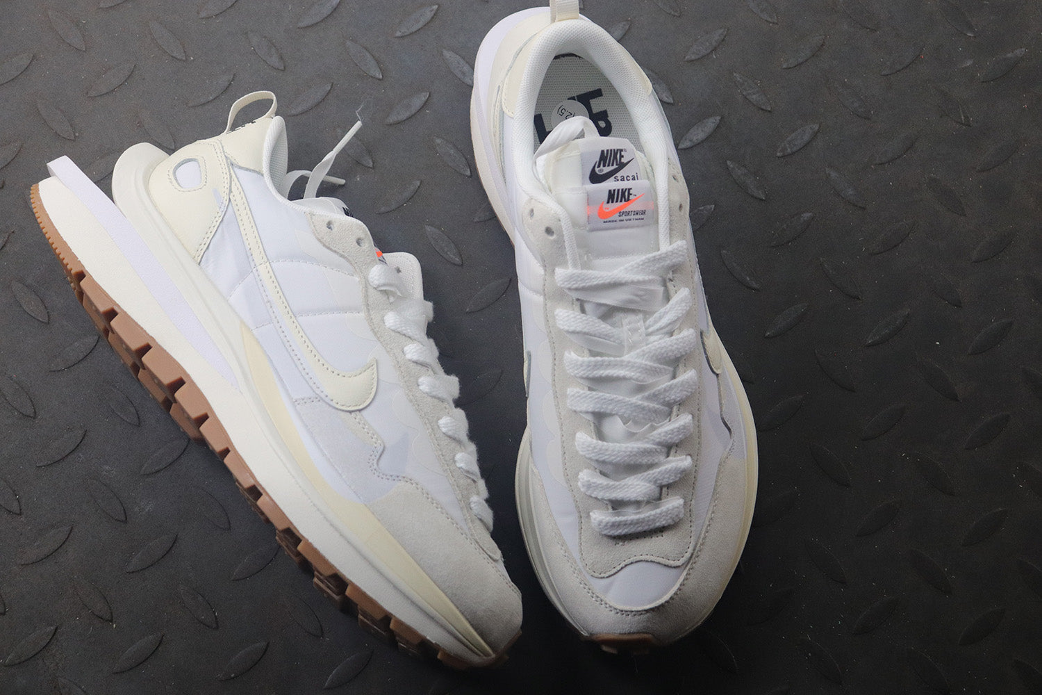 나이키 X 사카이 베이퍼와플 화이트