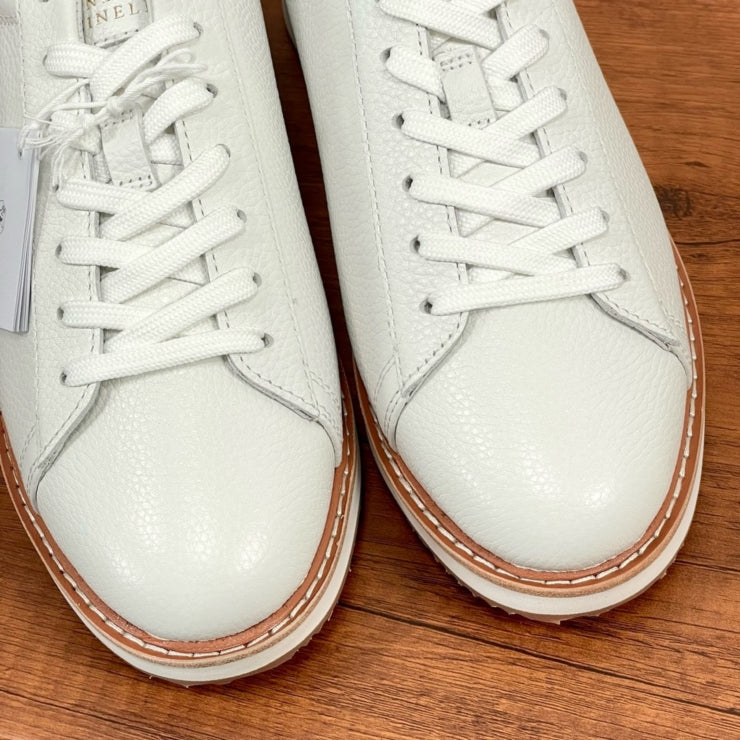 브루넬로 쿠치넬리 카우하이드 스니커즈 화이트