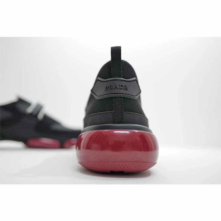 프라다 클라우드버스트 스니커즈