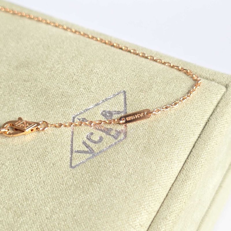 반클리프 스위트 알함브라 네크리스