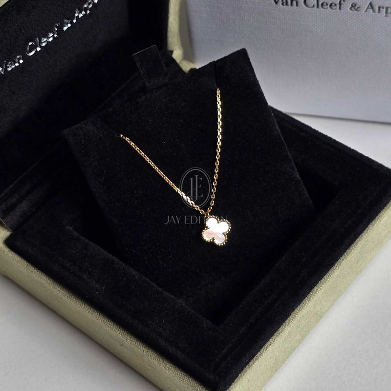 반클리프 스위트 알함브라 네크리스