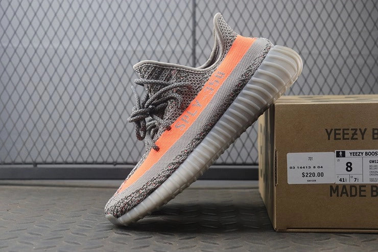 YEEZY 350 V2 벨루가 솔라레드
