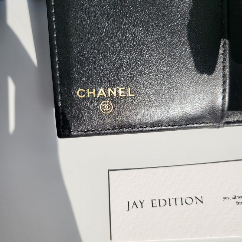 샤넬 보이 반지갑