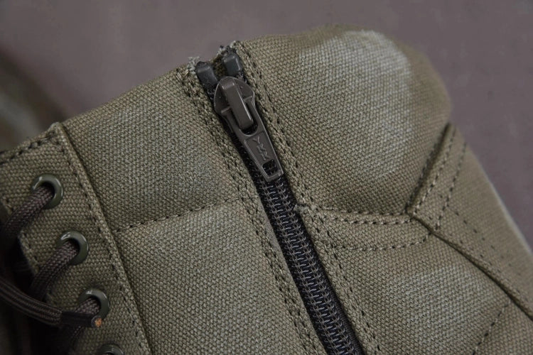 발렌시아가 컴뱃 스트라이크 20mm 부츠 카키