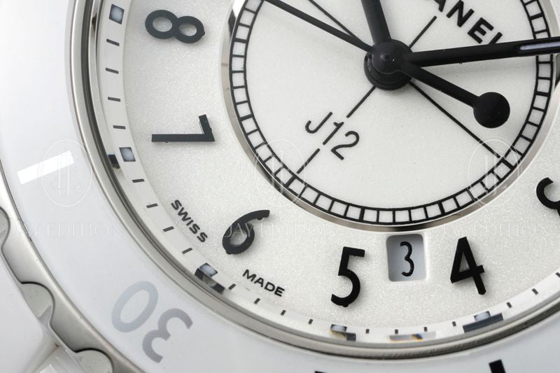샤넬 J12 워치 33mm 화이트 쿼츠