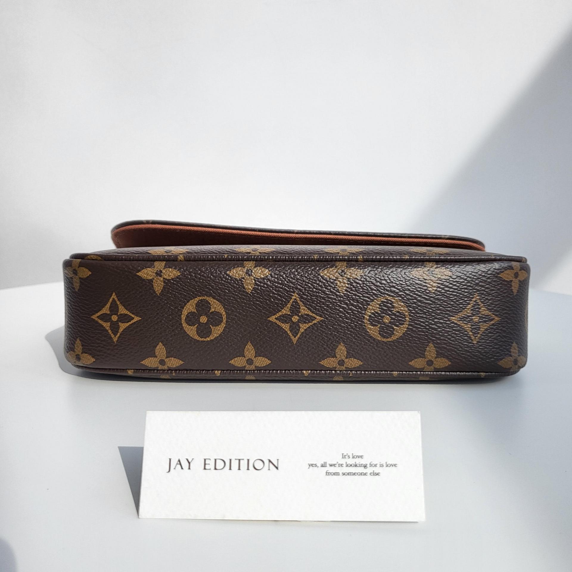 루이비통 아이비 WOC