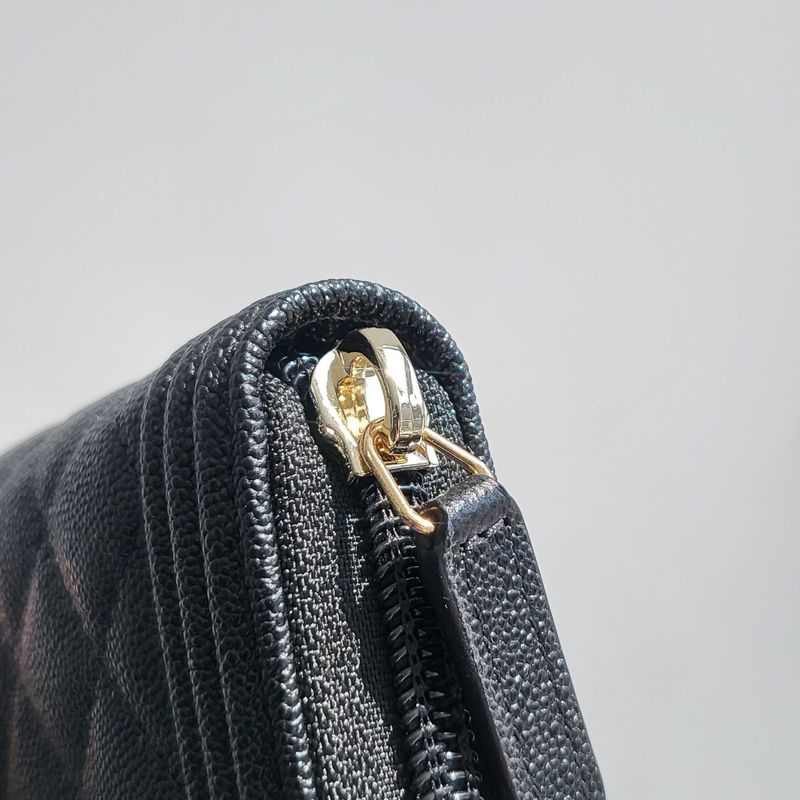 샤넬 보이 지퍼 반지갑