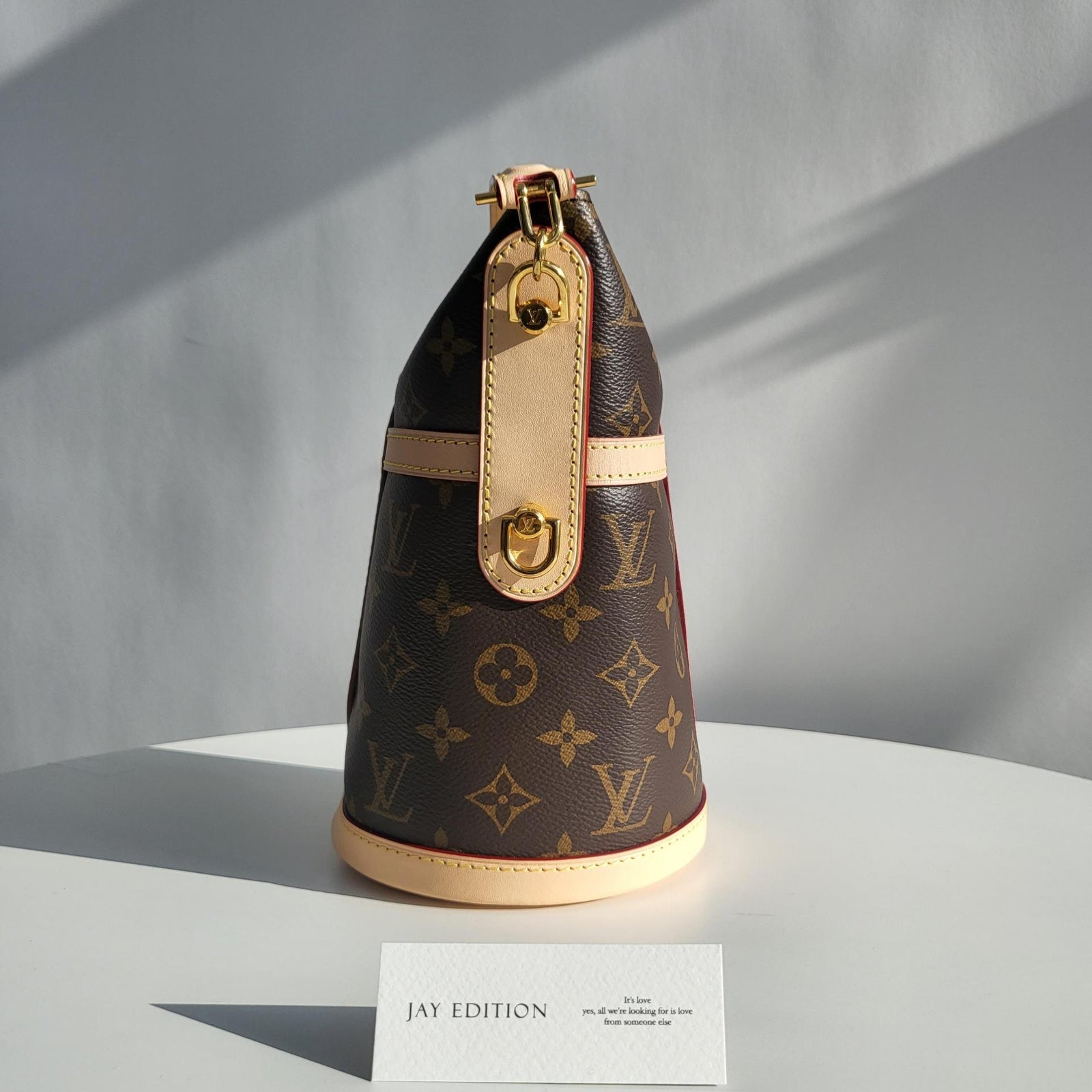 루이비통 더플백 PM