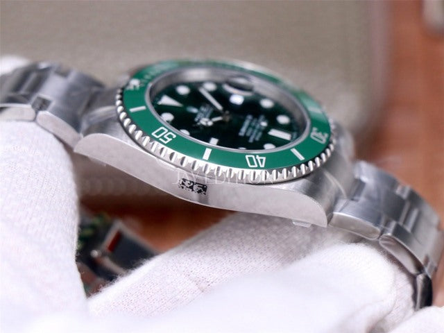 롤렉스 서브마리너 녹판 헐크 40mm