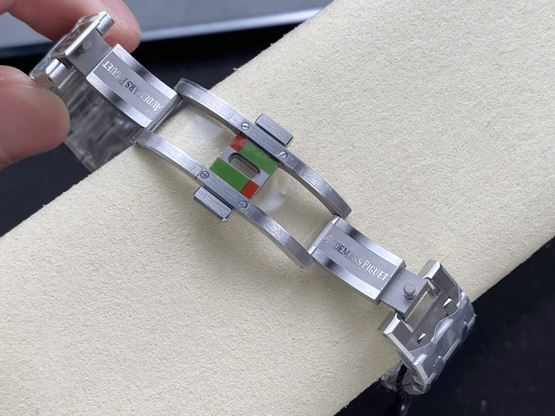 오데마피게 로얄오크 67651 스틸 청판 (33mm,쿼츠)