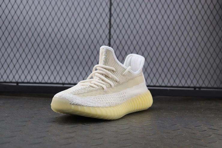 YEEZY 350 V2 네추럴