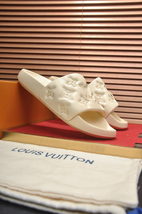 루이비통 워터프론트 뮬 슬리퍼