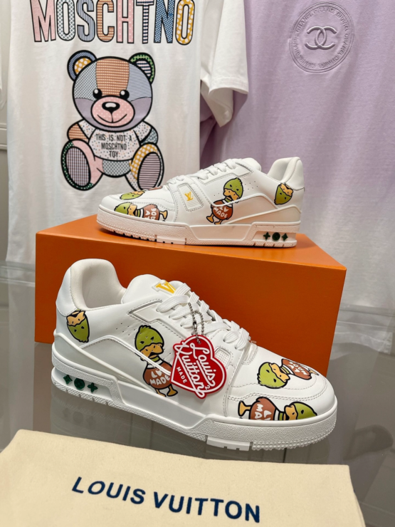 루이비통 니고 LV 트레이너 스니커즈 화이트