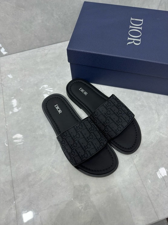 디올 오블리크 슬리퍼