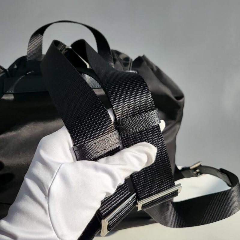 프라다 리나일론 백팩 스몰,미디움