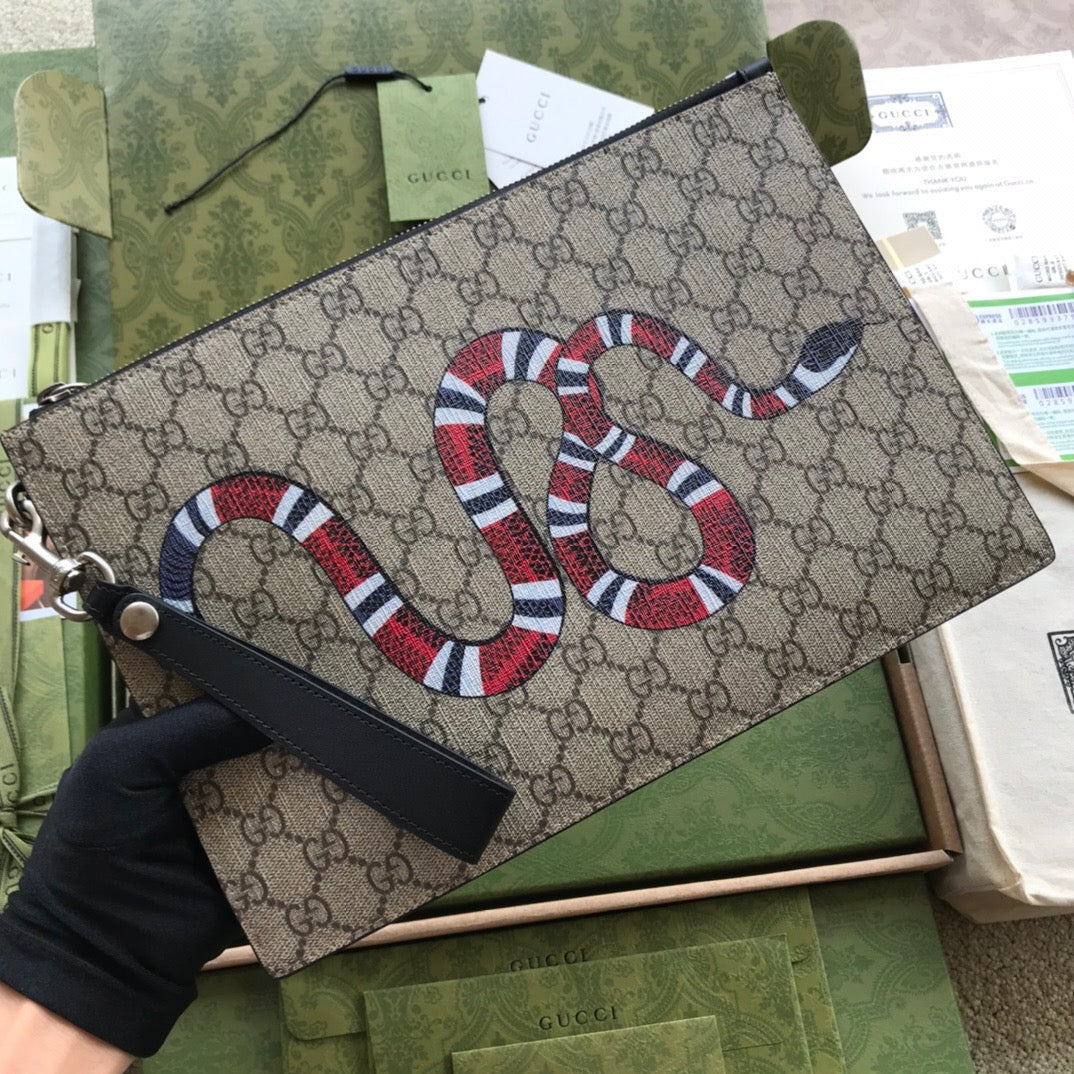 구찌 슈프림 스네이크 클러치