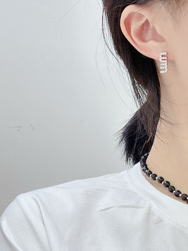 미우미우 귀걸이