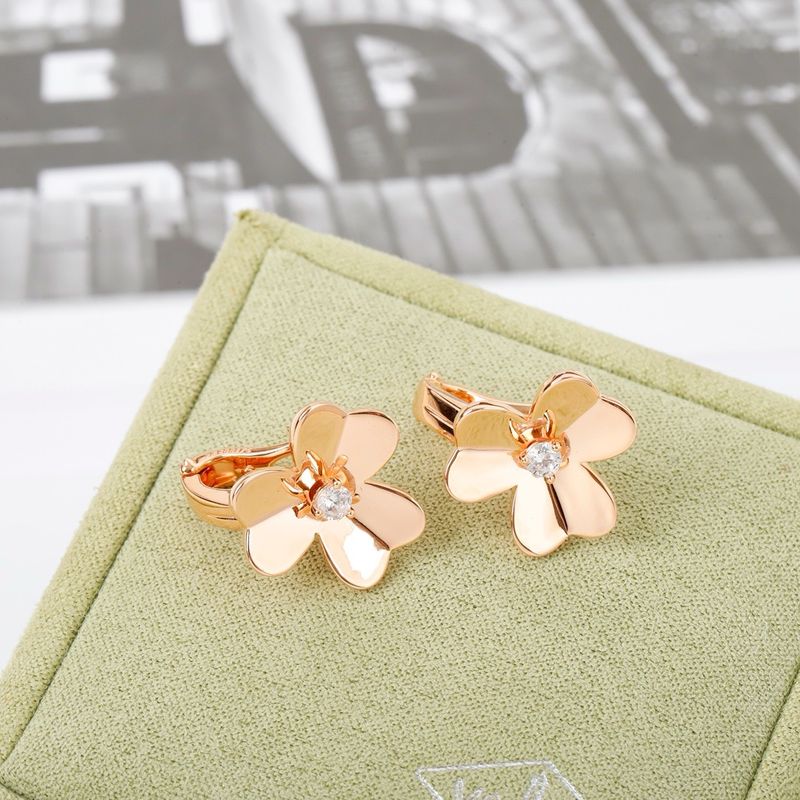 반클리프 프리볼 이어링