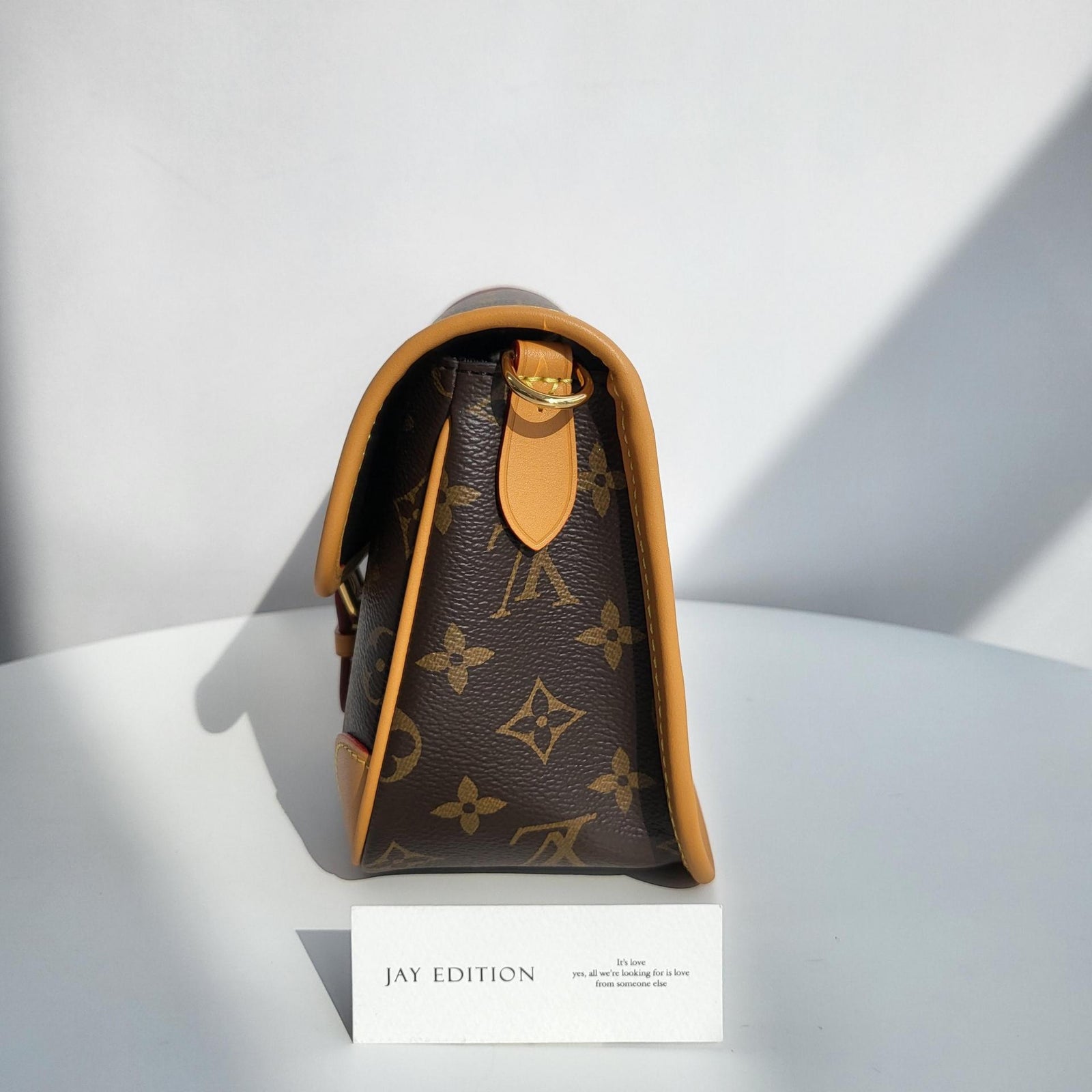 루이비통 다이앤 모노그램