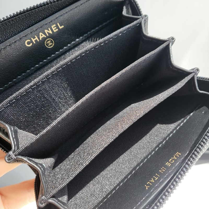 샤넬 보이 지퍼 반지갑