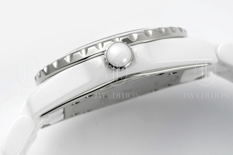 샤넬 J12 워치 33mm 화이트 쿼츠
