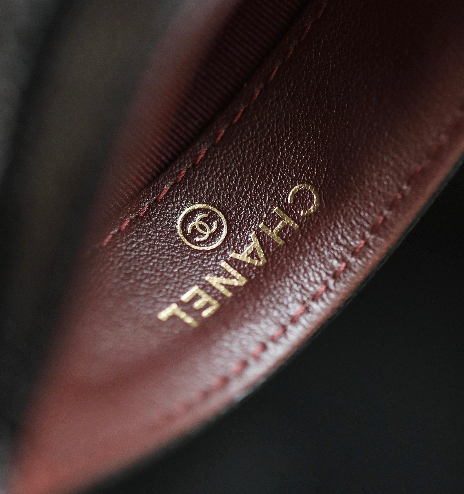 해외재고) 샤넬 클래식 카드 홀더 금장 캐비어 (수량:2개)