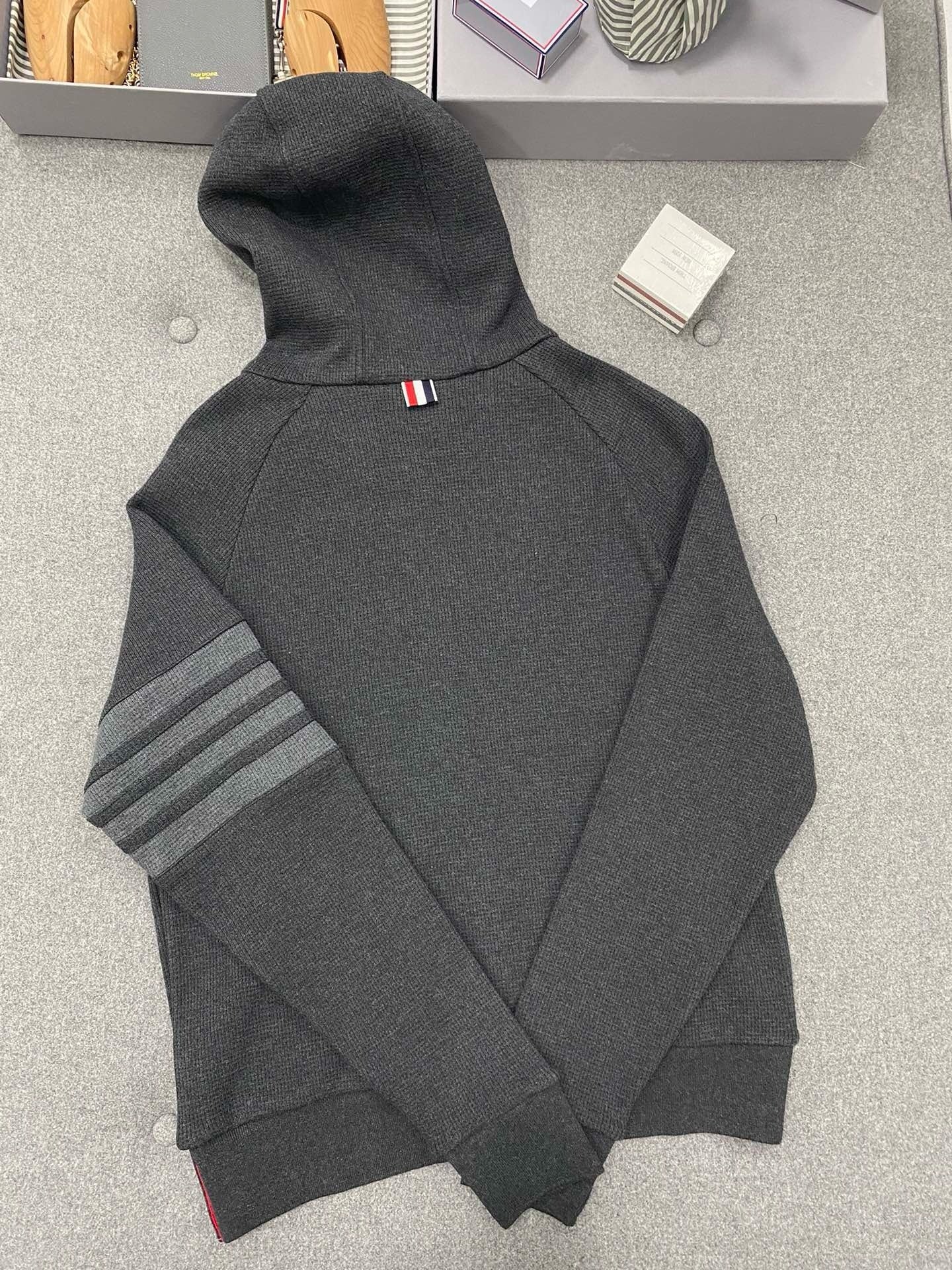 톰브라운 와플 후드집업