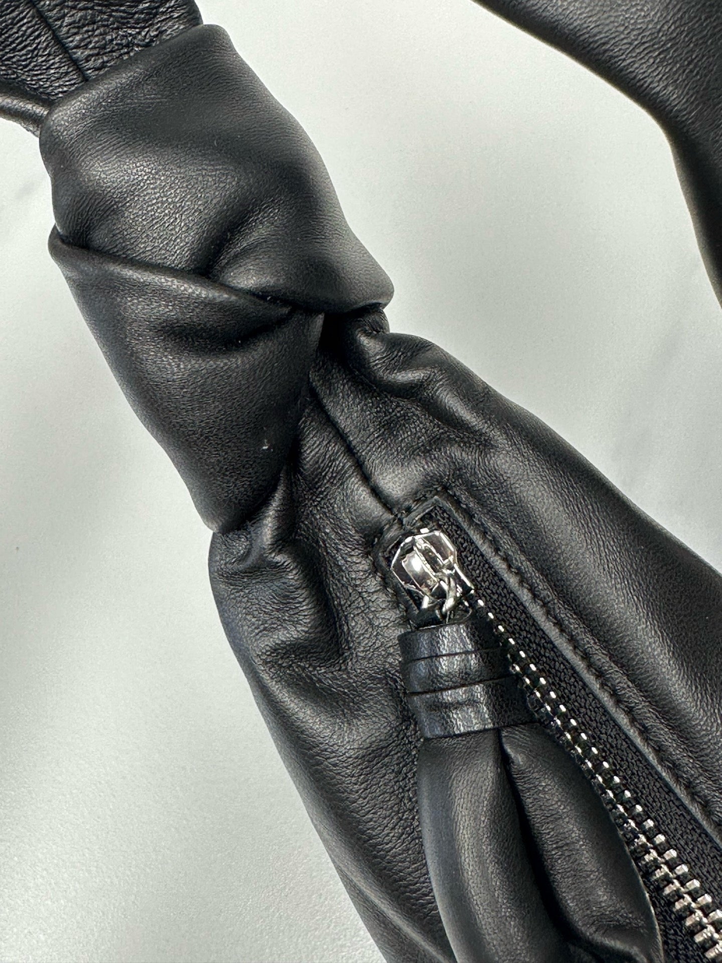 해외재고) 르메르 범백 스몰 램스킨 / 블랙