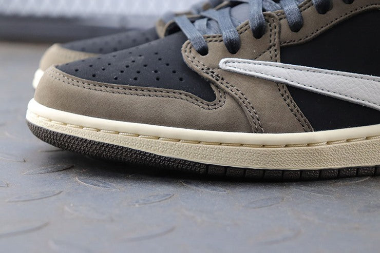 나이키 조던1 트래비스 스캇 레트로 로우 OG SP 모카