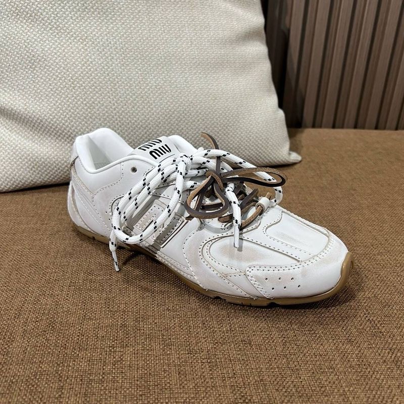 뉴발란스 x 미우 미우 530 SL 레더 스니커즈 화이트