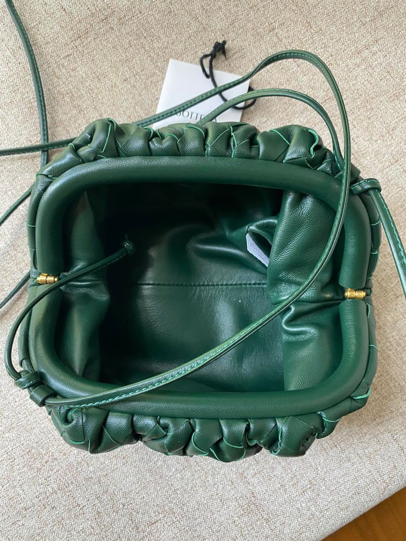 보테가 베네타 더 미니 파우치