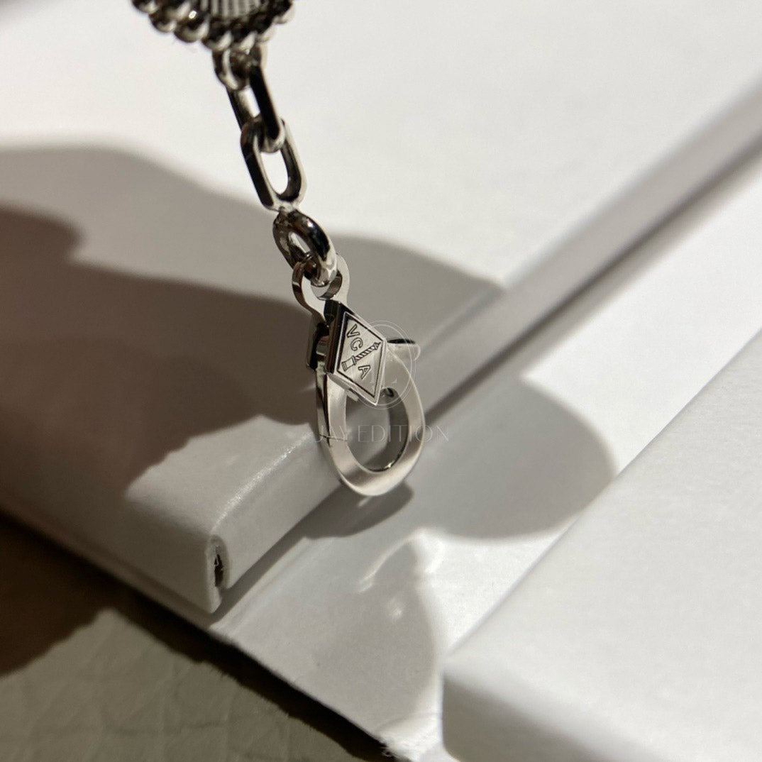 반클리프 빈티지 기요세 5 모티브 브레이슬릿 (18K)